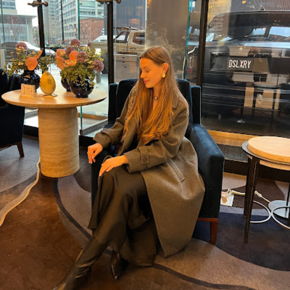 Meet your Posher, Уляна